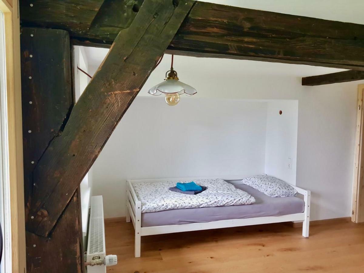 Echtes Schwarzwaldhaus - Traditionell & Modern 波瑙施华瓦尔 外观 照片